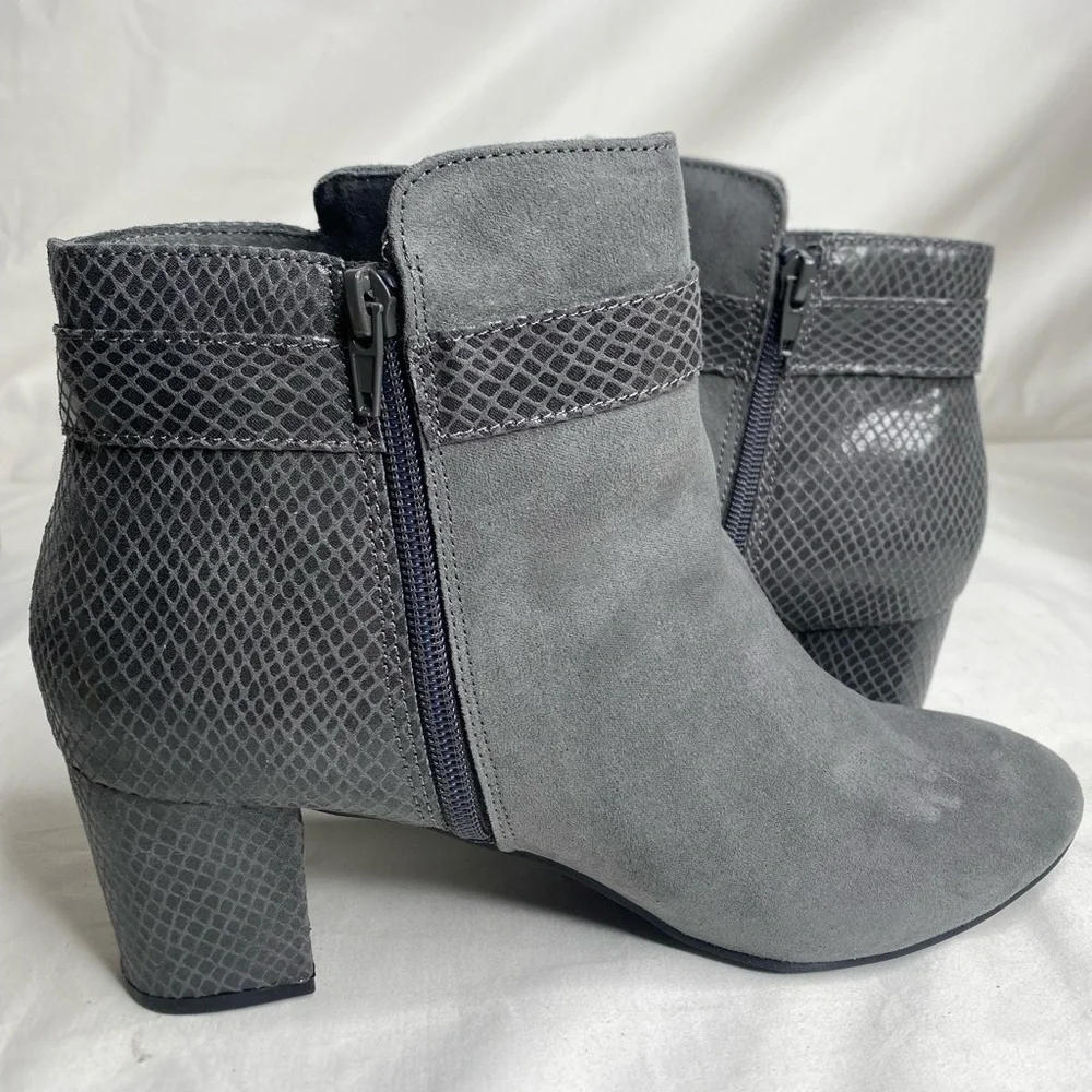 KAREN SCOTT Womens Gray Scale Pattern Ivyy Almond Toe Block Heel Booties 12M